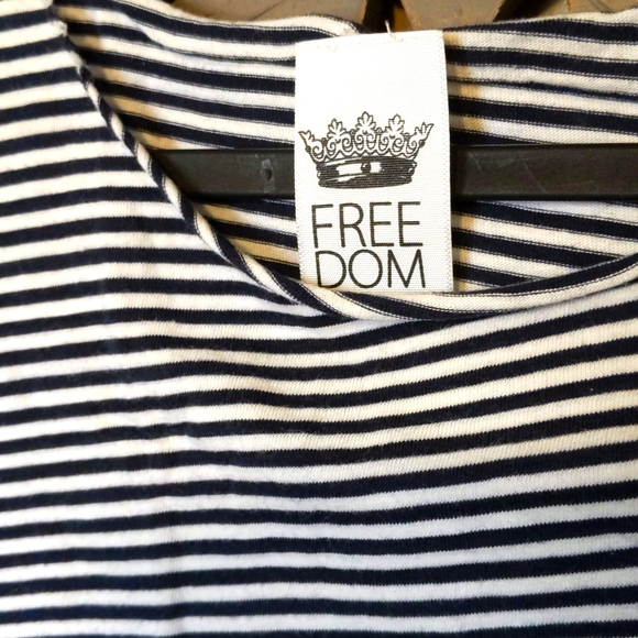 3 for $23🎉🎉🎉Freedom Cropped Tank - Women's - Picture 2 of 2